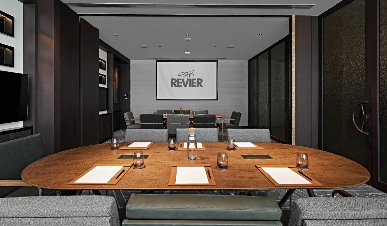 Revier Hotel Dubai Esterno foto